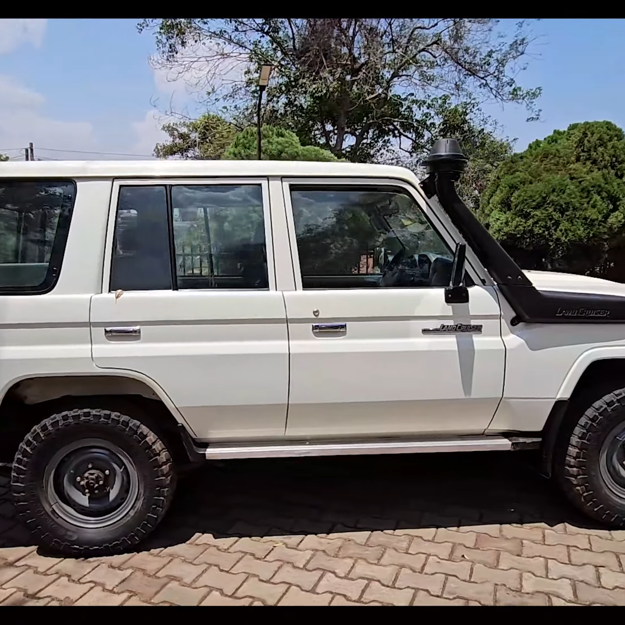 Toyota Land Cruiser Hard Top_4WD Car Rental Uganda_Car Rental Road Trips