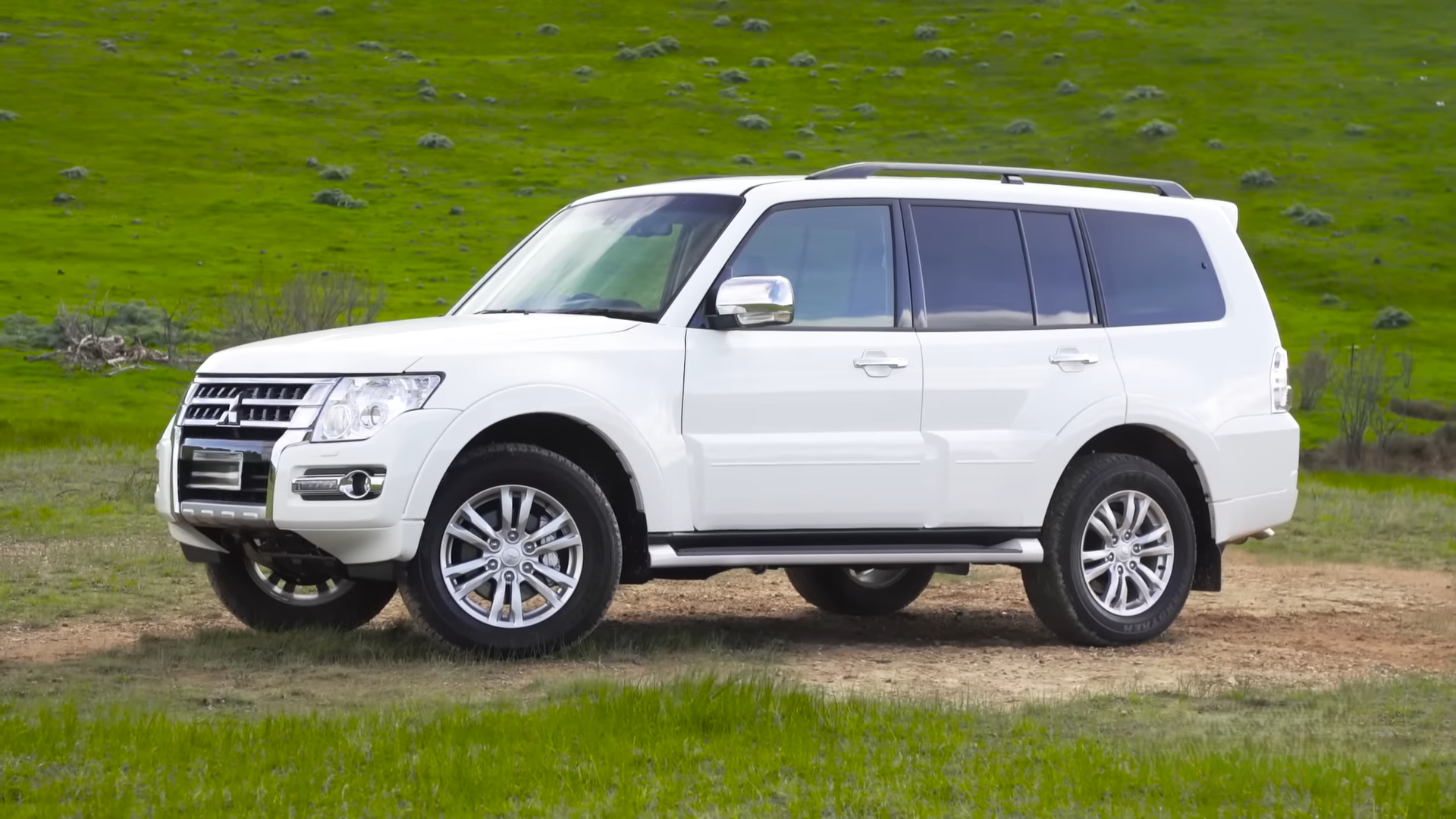 Pajero Mitsubishi_Rental Africa_Affordable Car Rentals Uganda_Car Rental Road Trips